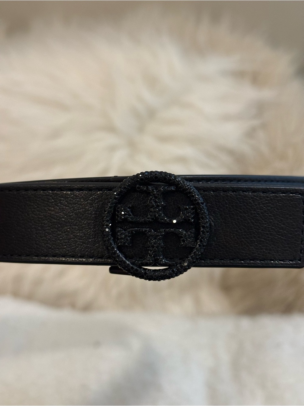 Tory Burch

Miller Crystal Embellished Leather Belt
